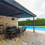 Campanula Vila Barat (Porec)