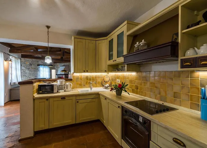 Campanula Barat (Porec)