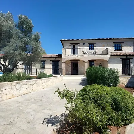 Villa Campanula
