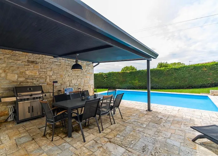 Campanula Villa Barat (Porec)